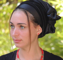 Purple Stretched Satin Sinar