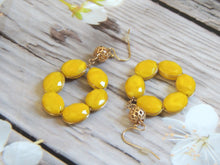 Circle Yellow Hanging earrings