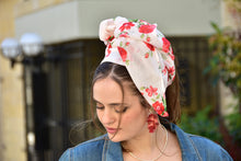 Amazing Floral White Red
