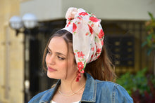 Amazing Floral White Red