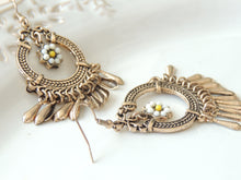 Stunning White Tassel