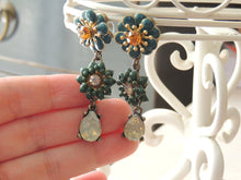 Ethnic Vintage Green Flowers