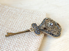 Victorian Pin