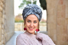 Neta Greys Lace Tichel