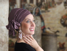 Purple Stretched Satin Sinar