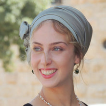 Green/Grey Stretched Satin Sinar