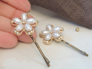 Vintage Flower Pearls