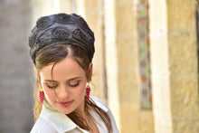 Sara Flowers Lace Headwrap