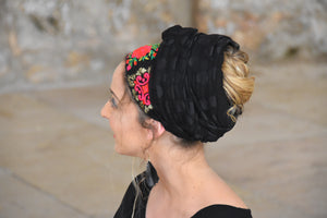 Eye-Catching Black Embellished Headscarf