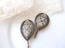 Leaf Hair Pin